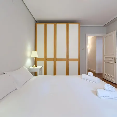 Apartament Azkuna Plaza & Vista Alegre By Next Stop