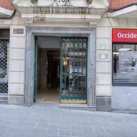 Azkuna Plaza & Vista Alegre By Next Stop Бильбао