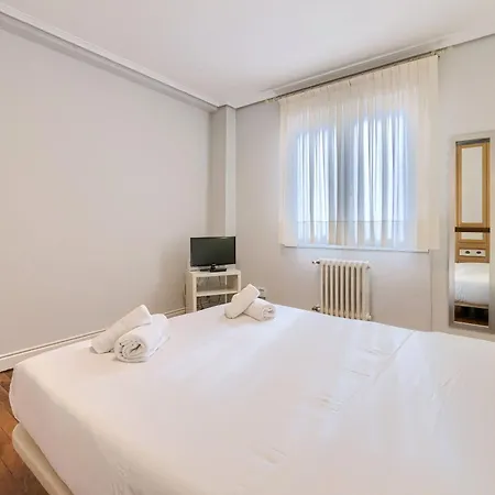 Azkuna Plaza & Vista Alegre By Next Stop Apartament