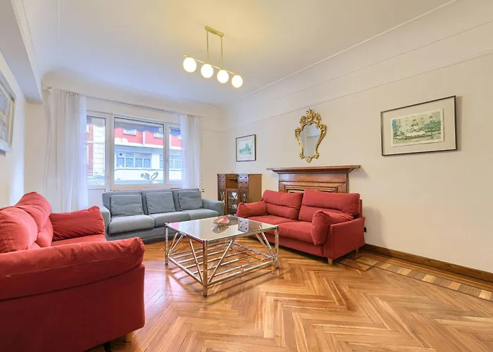 Azkuna Plaza & Vista Alegre By Next Stop *