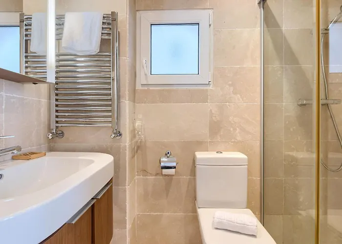 Azkuna Plaza & Vista Alegre By Next Stop * Bilbau